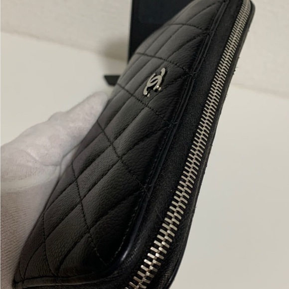 CHANEL LONG ZIP WALLET CC LOGO CAVIAR SKIN WITH CERTIFICATE OF AUTHENTICITY - Picture 5 of 14